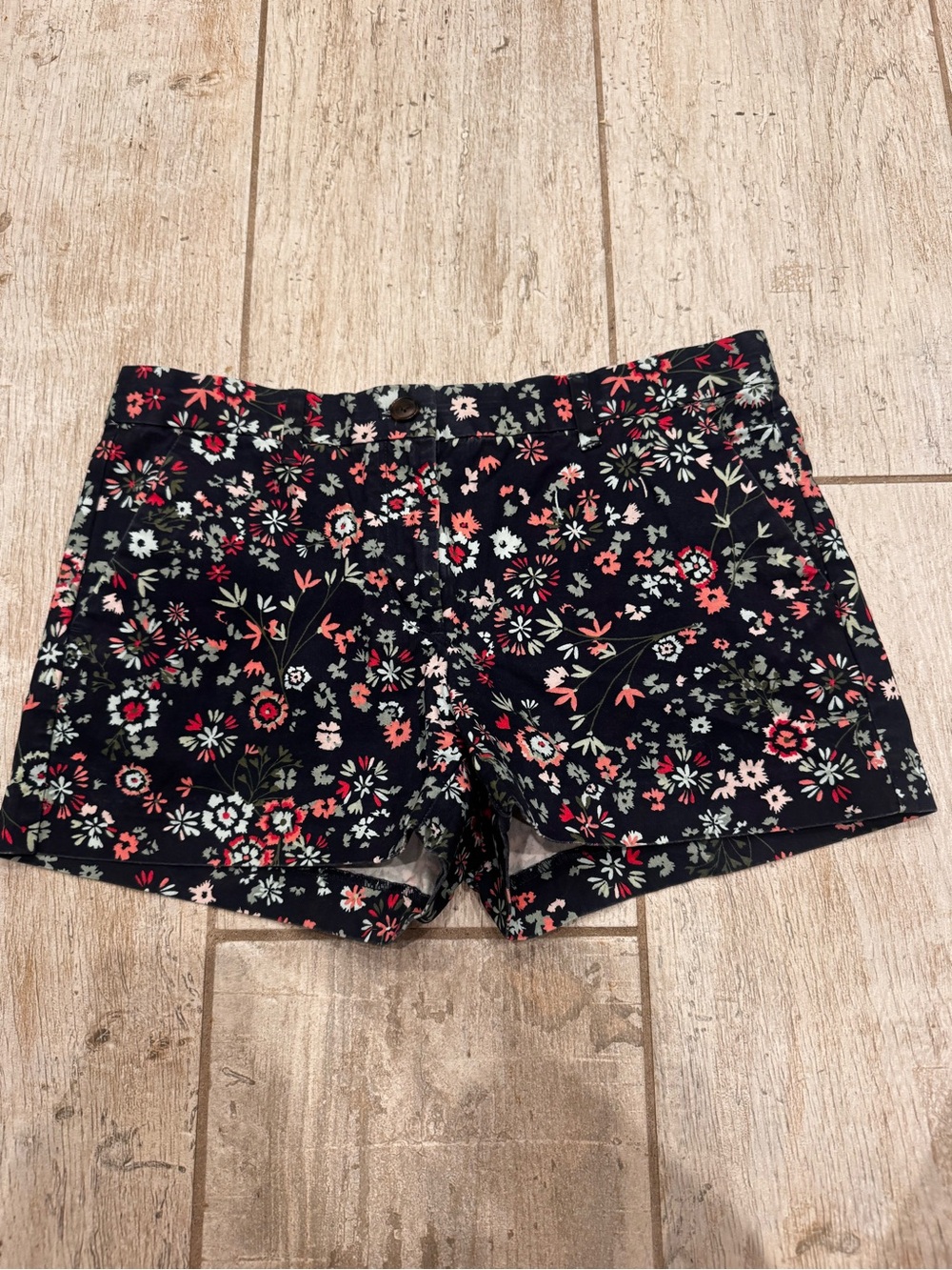 GAP Navy Floral Women’s Jean Shorts